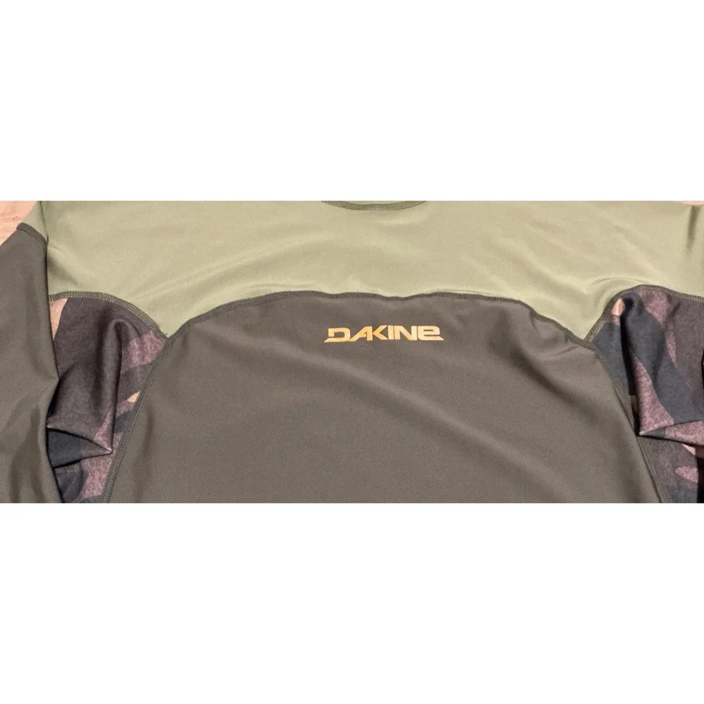 Dakine Heavy Duty Rash Guard Camo Men XL Long Sleeve UPF 50 Slim Athletic Sport